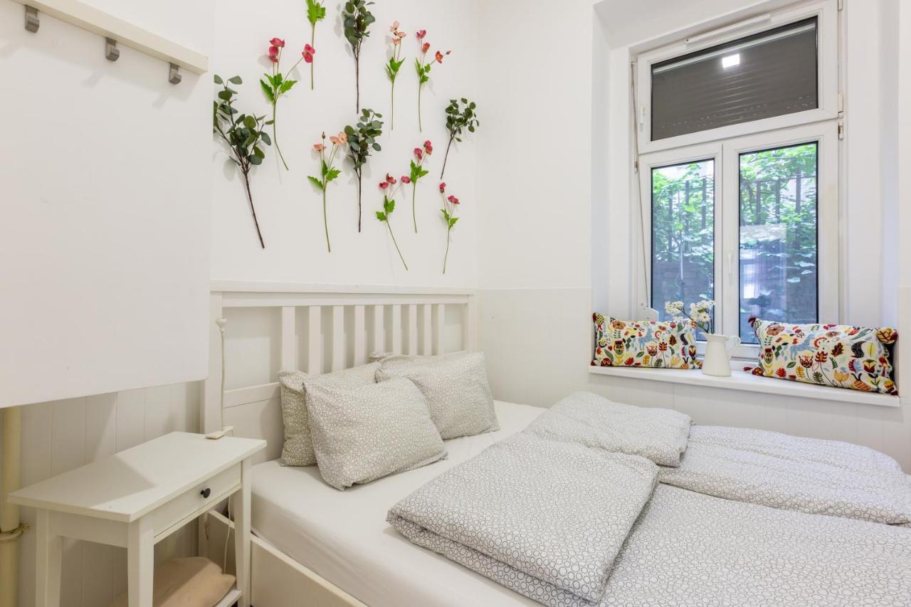 Elegant Coziness Apartment Budapest Exterior photo